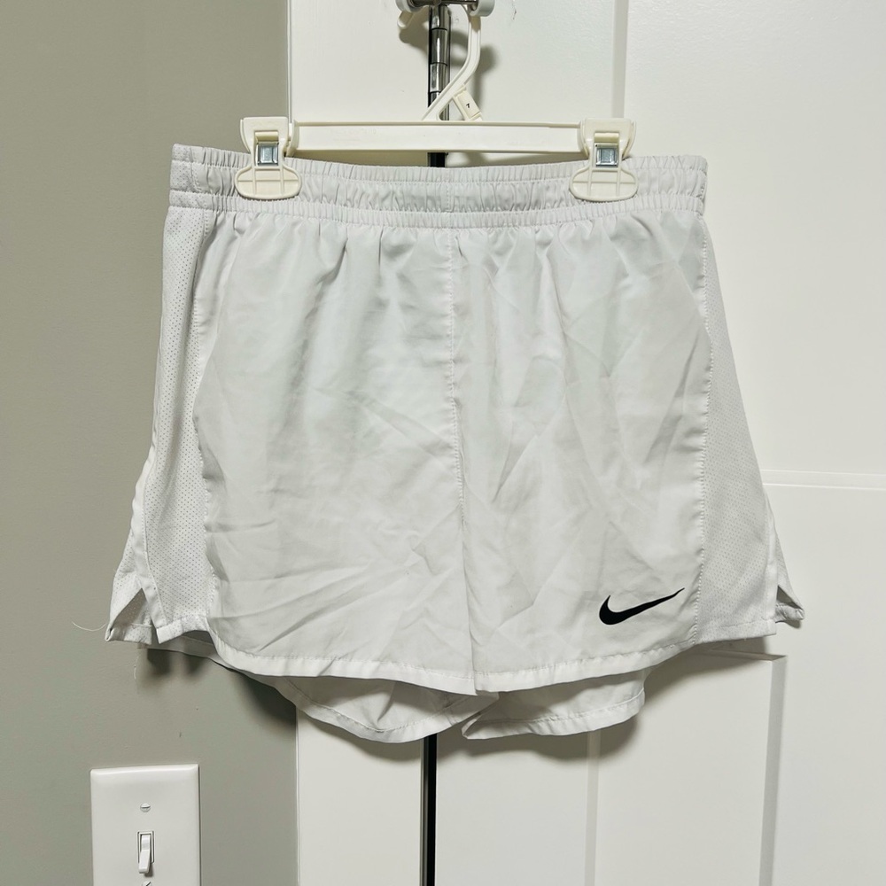 Women’s Nike Dri-FIT Standard Fit Shorts